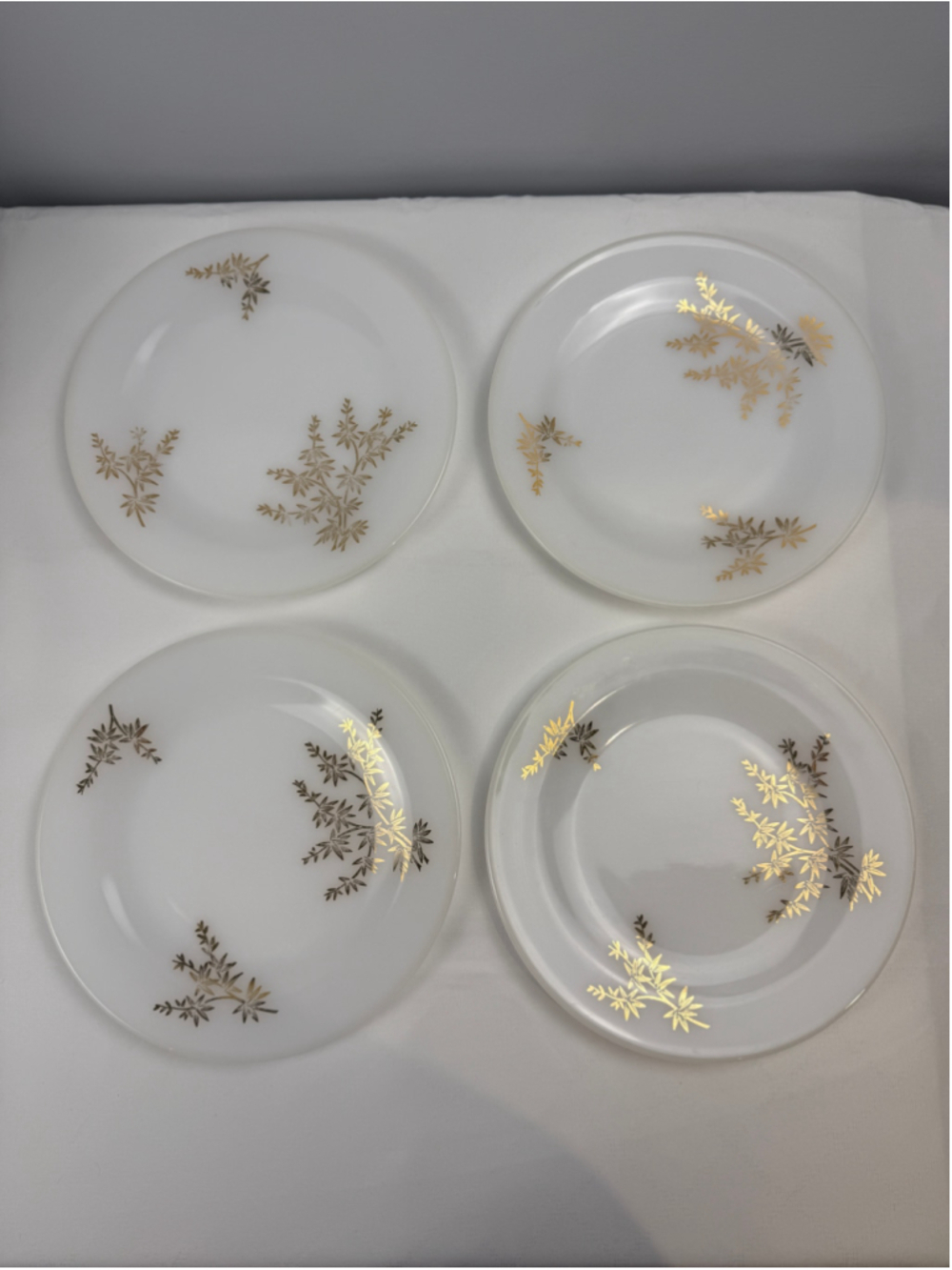 Vtg 60s Federal Glass Company Golden Glory Milk Glass Dinnerware Plates Set of 4